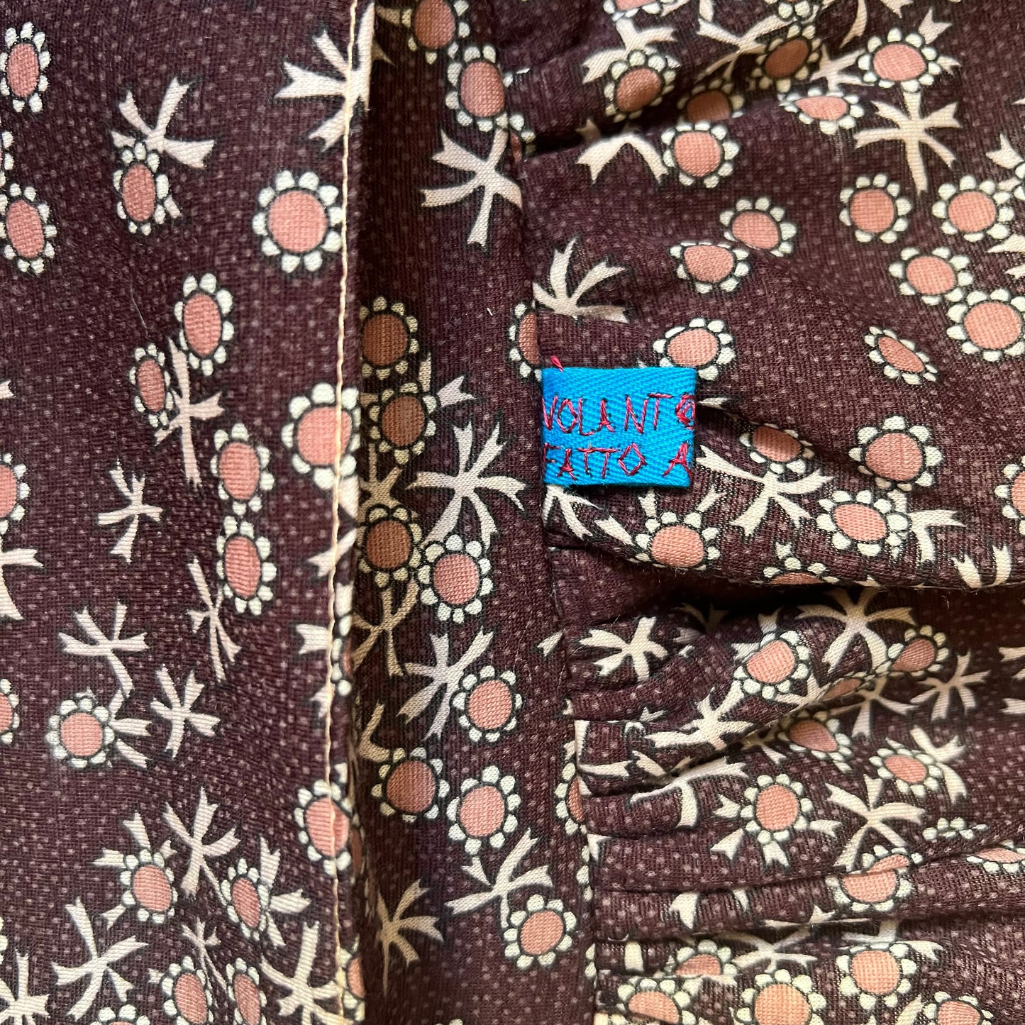 Borsa maxi a mano “ sono in giardino “ ricamata a mano