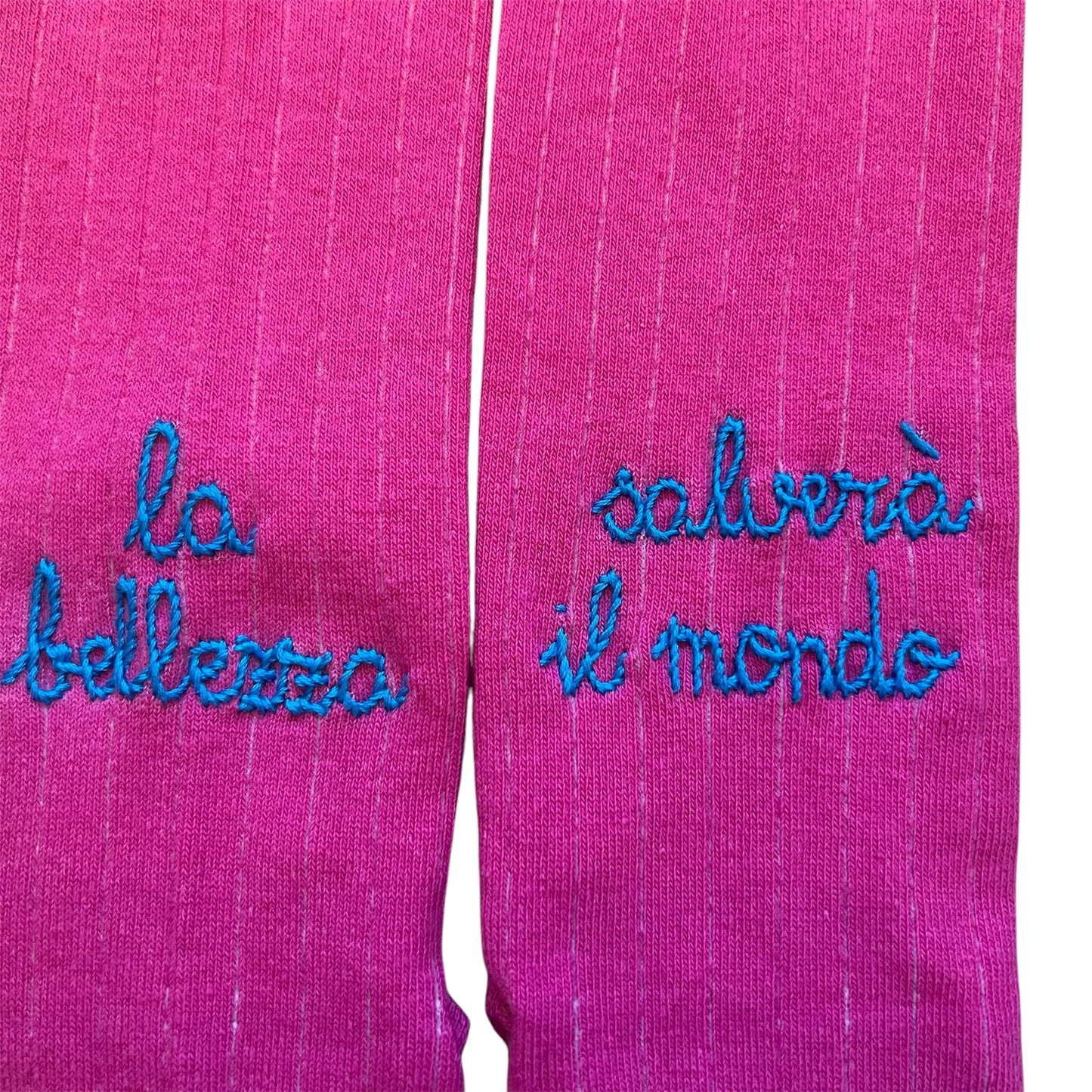 Calzini rosa Barbie "la bellezza salvera' il mondo" ricamati a mano