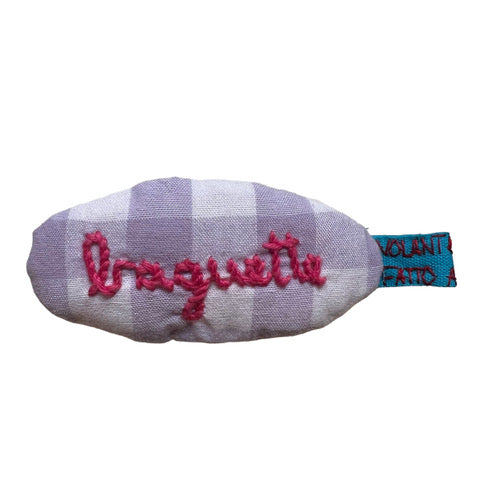 Fermaglio grande per capelli " baguette" ricamato a mano in cotone vichy lilla