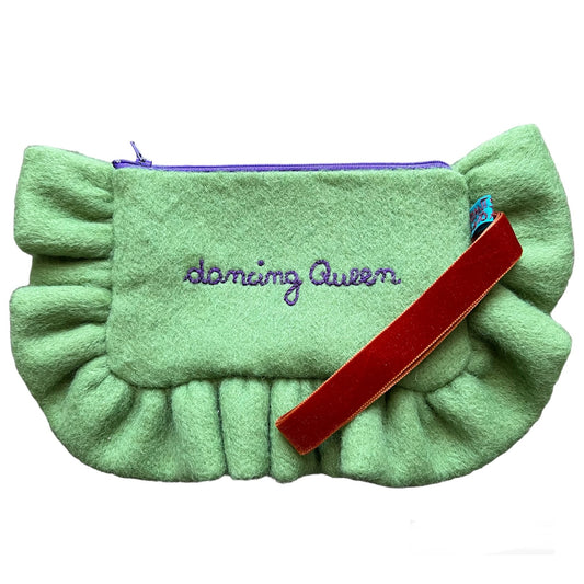 bustina mille usi in plaid di lana verde pistacchio "dancing Queen"" ricamata a mano
