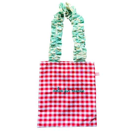 shopping bag "dolce far niente" vichy rosso ricamata a mano con manici volants