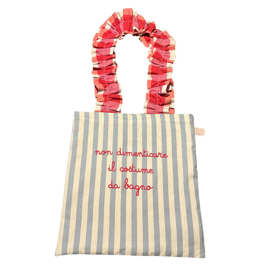 shopping bag in tela a righe celesti "non dimenticare il costume da bagno" ricamata a mano con manici volants