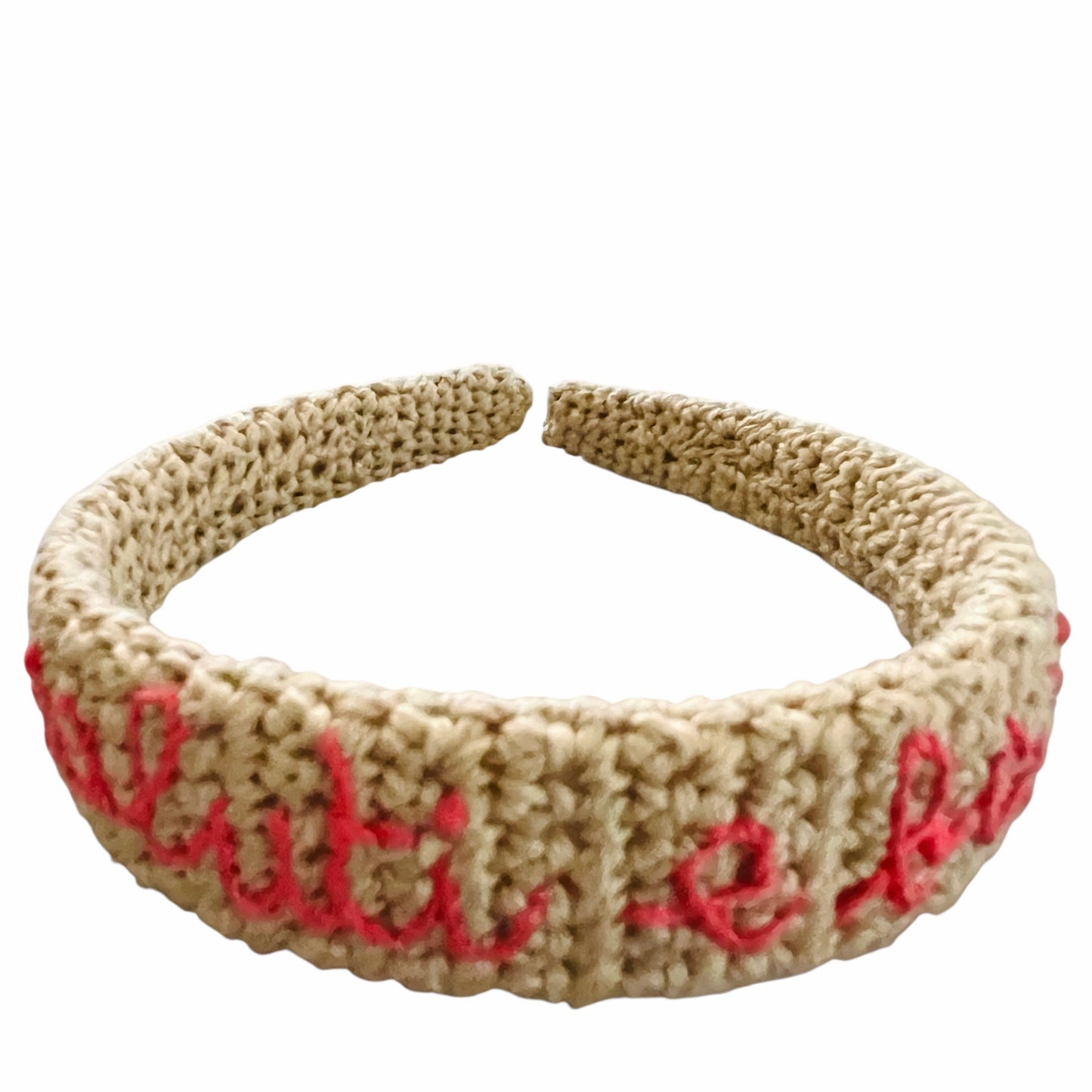 cerchietto per capelli  in crochet di cotone beige naturale "saluti e baci" ricamato a mano
