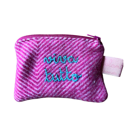 bustina plaid fucsia spigato "viva tutto" ricamata a mano