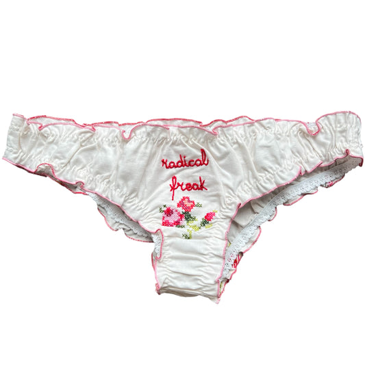 slip frou frou in puro cotone vintage ricamato "radical freak" ricamato a mano