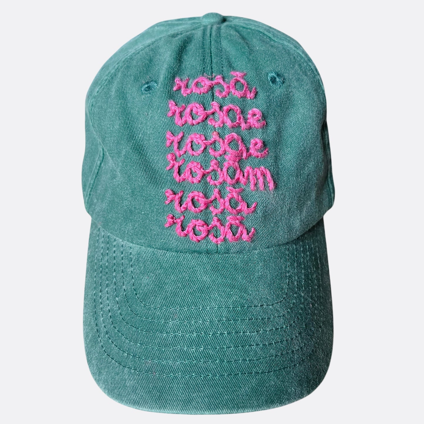cappello verde stone washed “rosa rosae…” ricamato a mano